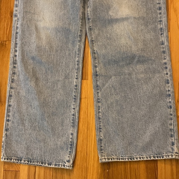 Levi’s Women’s Blue Straight Leg Jeans Size 31 - Picture 4 of 9